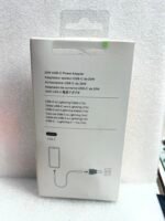 20W USB-C Power Adapter
USB-C to Lightning Cable - Imagem 2